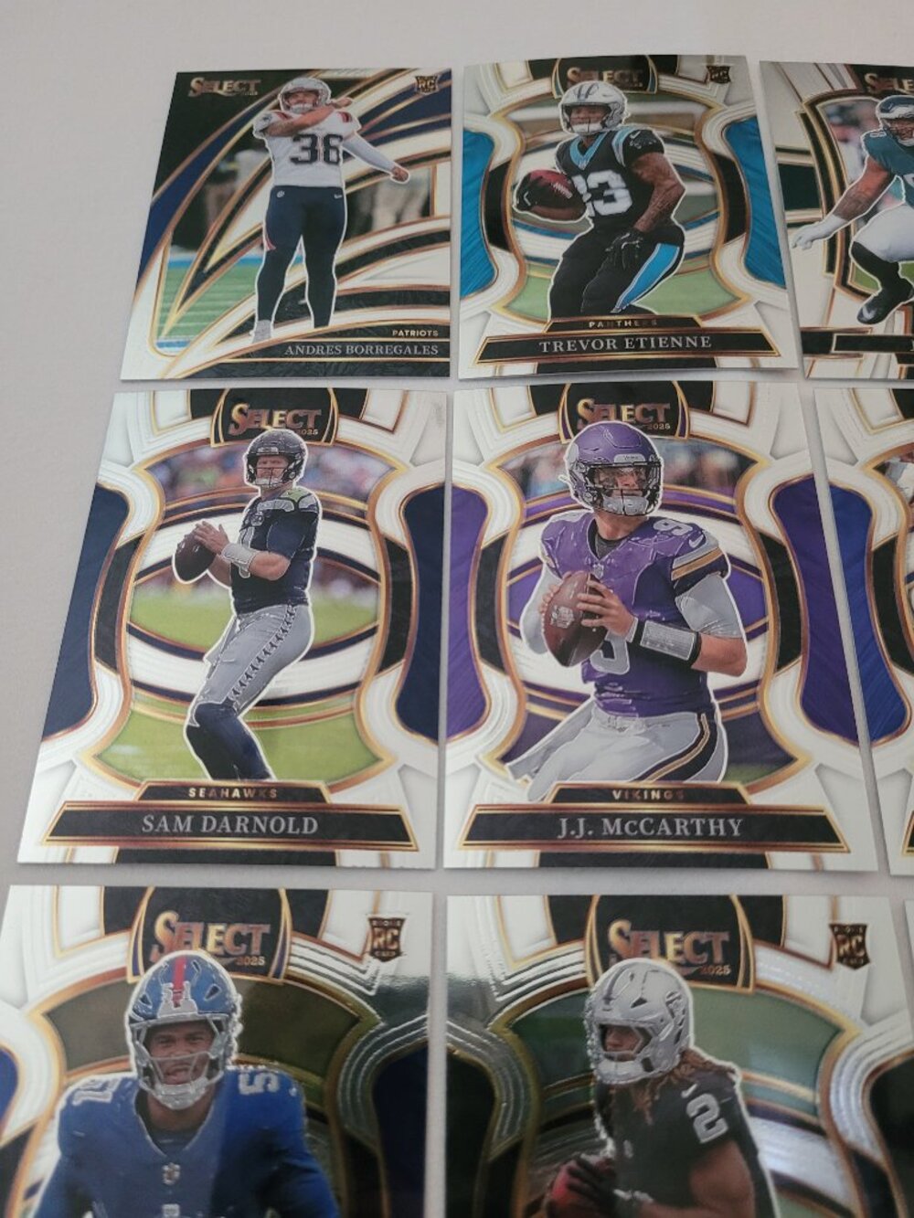 2025 Panini Select NFL Trading Card Lot Football 16 Cards - Picture 5 of 15